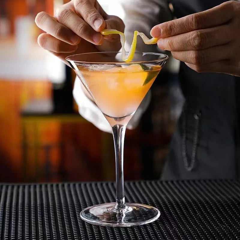 Bicchiere da cocktail Bicchiere triangolare Martini Bar in vetro alto creativo Miscelatori classici